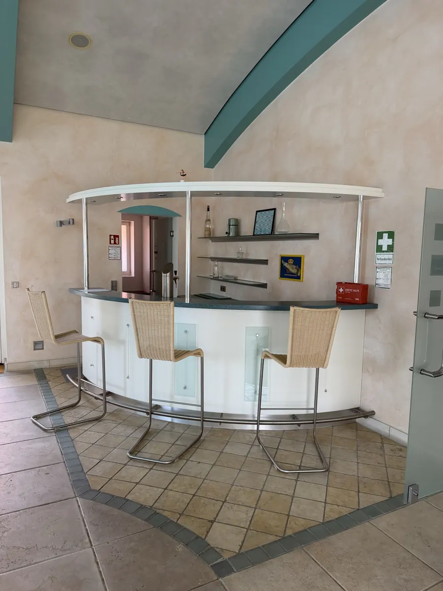 Bar im Aufenthaltsbereich